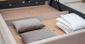 Кровать интерьерная Миа (1600) Купер 03/Кант Лайт 10 в Ишиме - ishim.mebel-74.com | фото